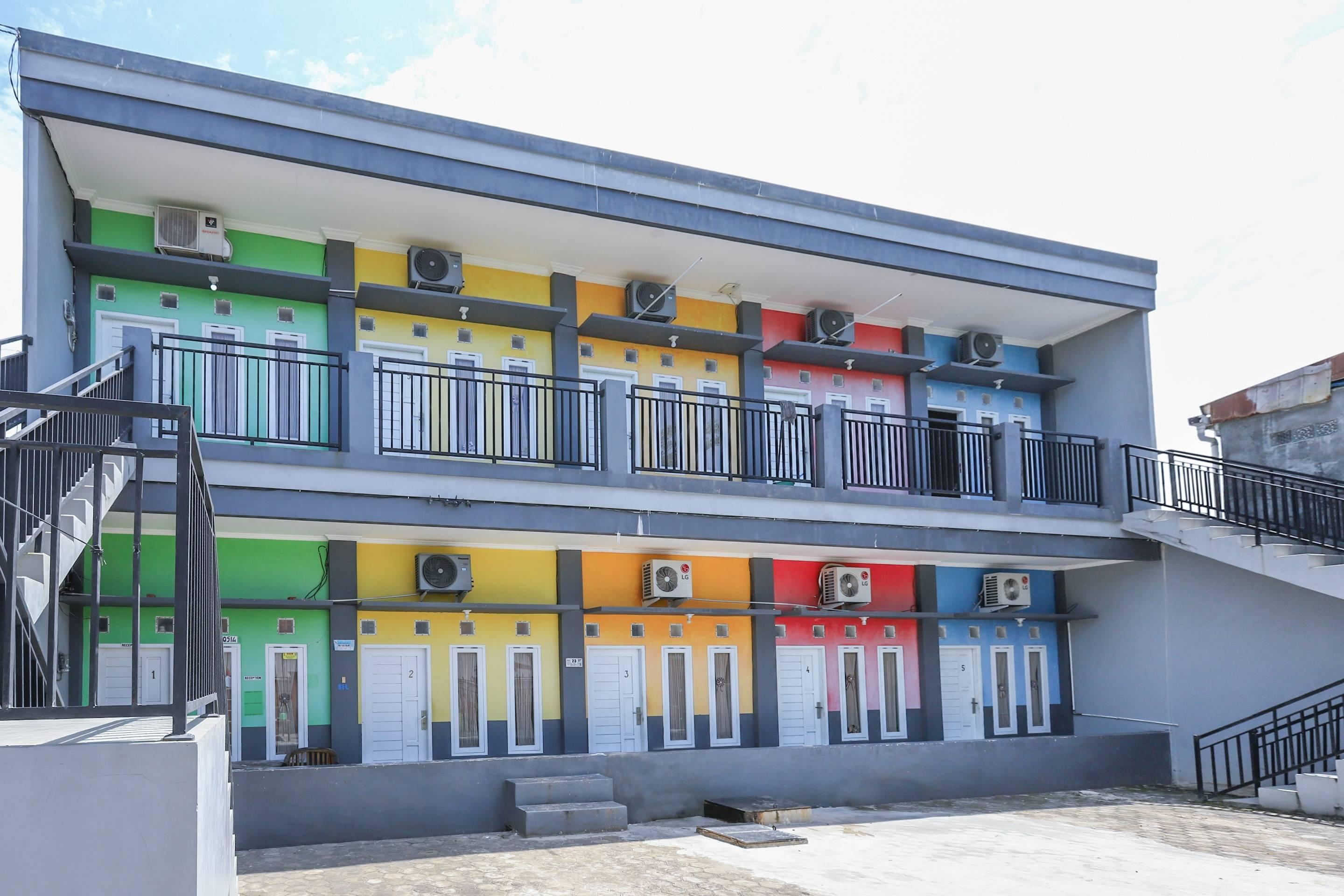 Reddoorz At Pelangi Guest House Balikpapan  Exteriör bild