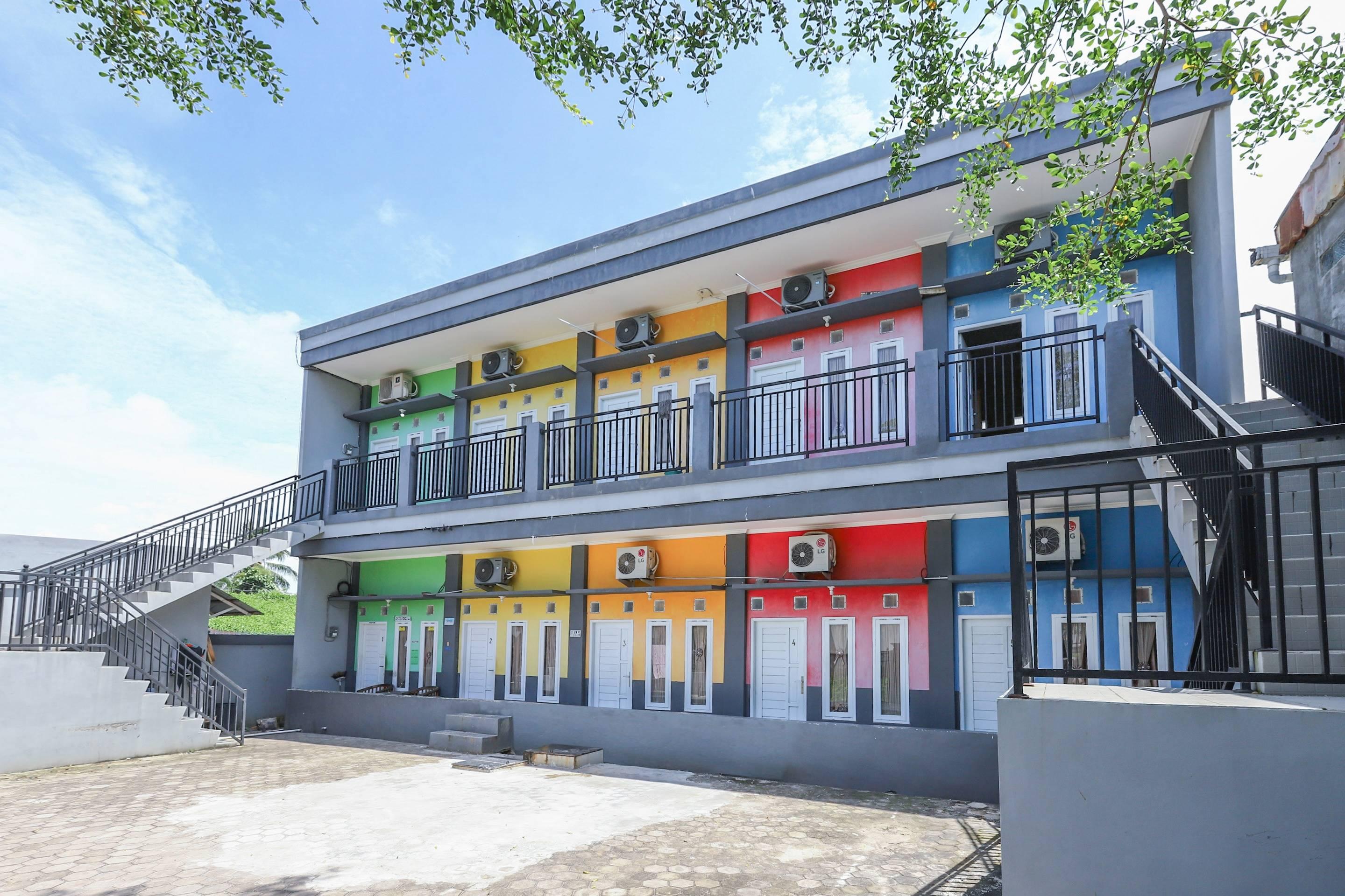 Reddoorz At Pelangi Guest House Balikpapan  Exteriör bild